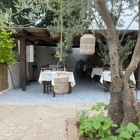 בית הארחה Barrumbas 3*